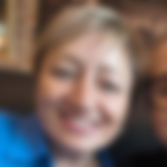 Tonya (44) aus Pirna