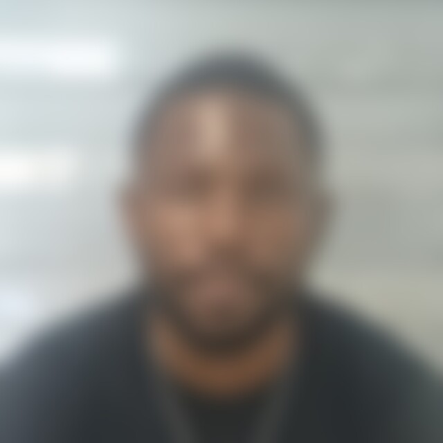 Patto (42) aus Metzingen