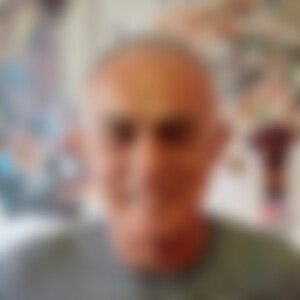 Alitherani (70) aus Wiesbaden