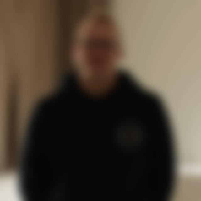 jschllr (22) aus Moormerland