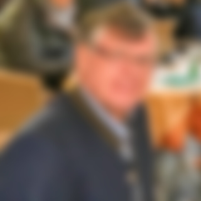 Siegmund (70) aus Neu-Ulm