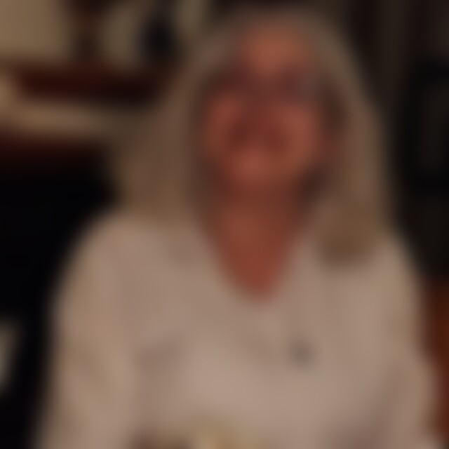 Juliane67 (58) aus Uffenheim