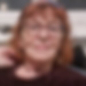 angie7 (74) aus München
