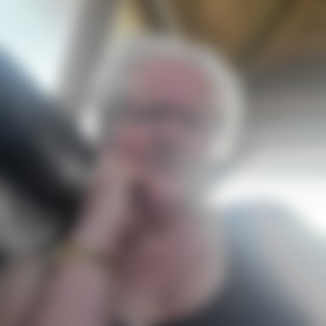 Hilu (74) aus Leer