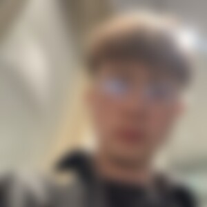 Karl7 (20) aus Bonn