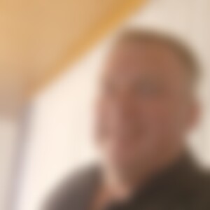 Dima79 (46) aus Bergneustadt