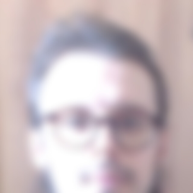Elpis (33) aus Wien