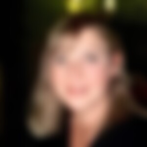 Emmily (52) aus X