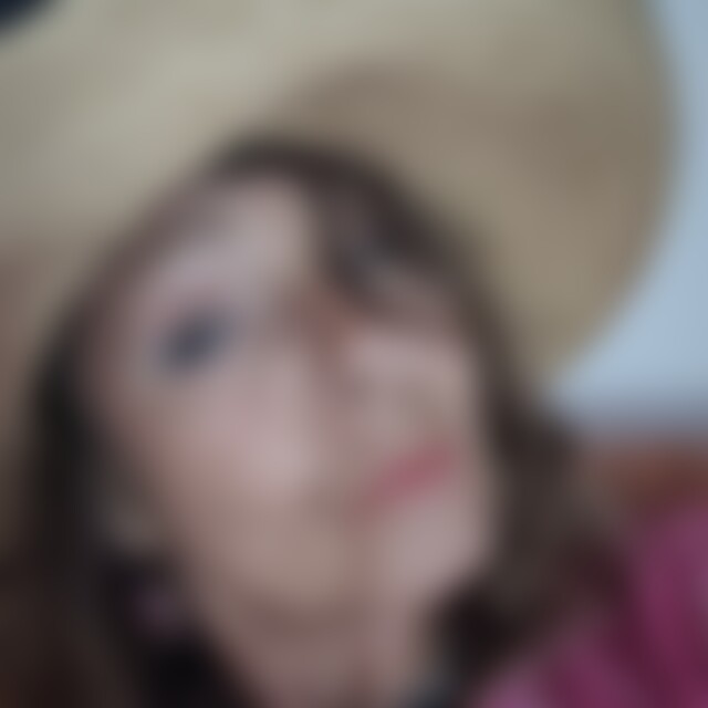 Emalina (66) aus Freiburg
