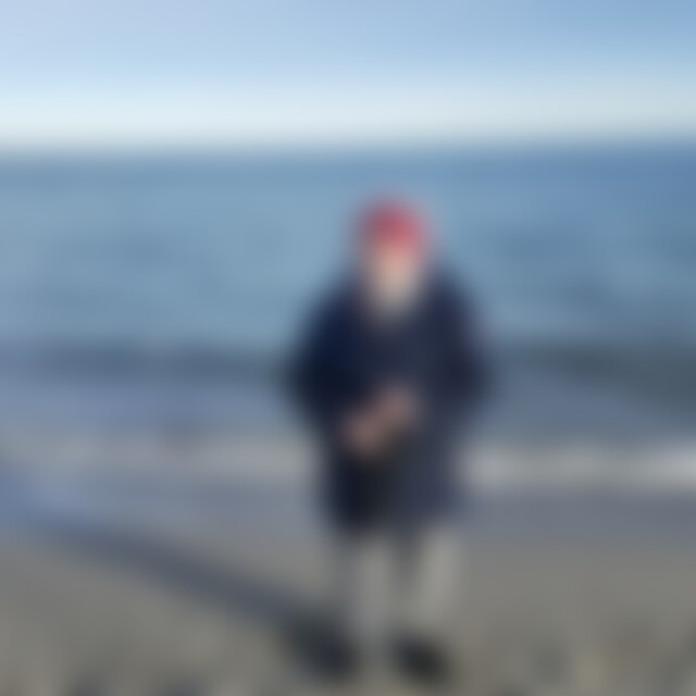 Strandgaengerin (81) aus H….t