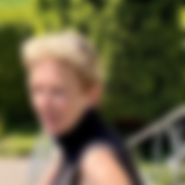 Mpenzi (65) aus München