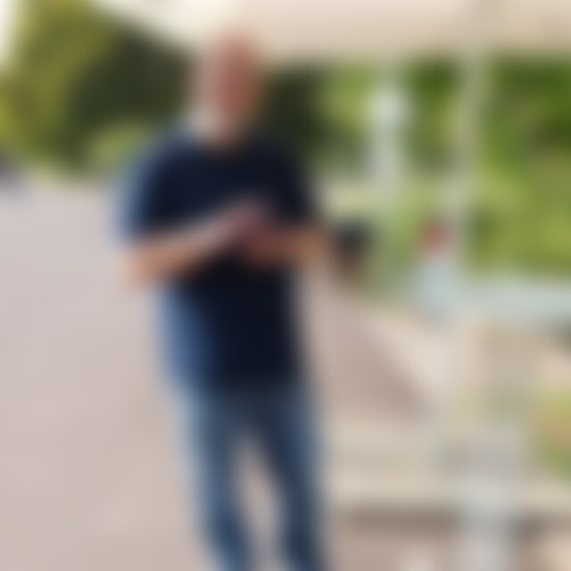 AshBigJoe (48) aus Schönefeld