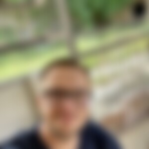 Juny (28) aus Rüsselsheim am Main