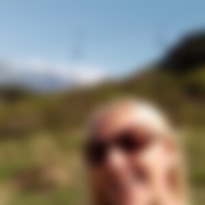 Elisa90 (58) aus Oberterzen
