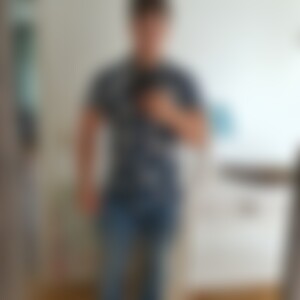 Gorilla (21) aus Dieburg