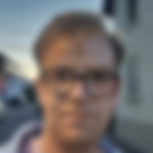 Dennis93 (33) aus Küssaberg