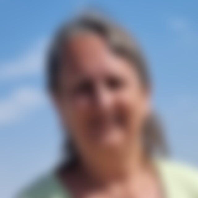Aziza (69) aus Lauffen am Neckar