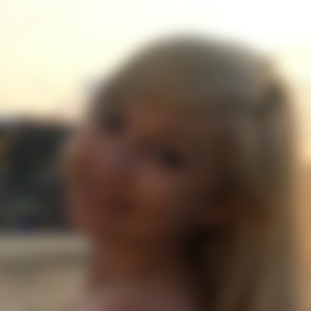 Emilia1 (28) aus Berlin