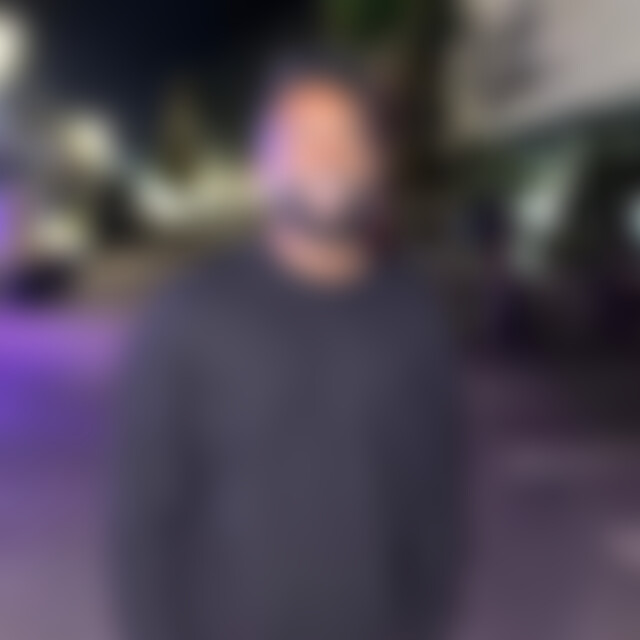 Meron (34) aus Rielasingen