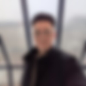 AaronLight (38) aus Darmstadt