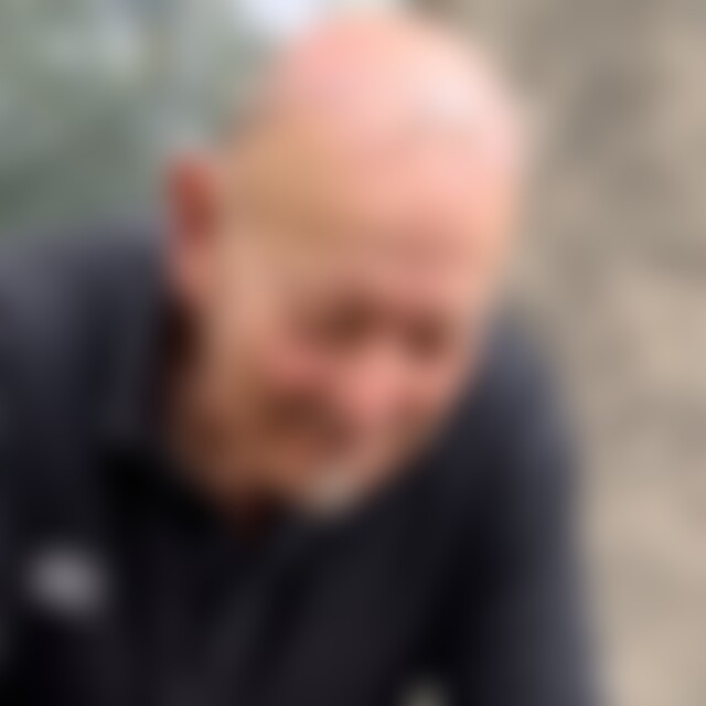 Olli (73) aus Krefeld