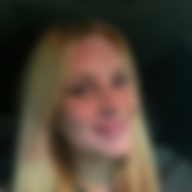 paulinaa (25) aus Hamburg
