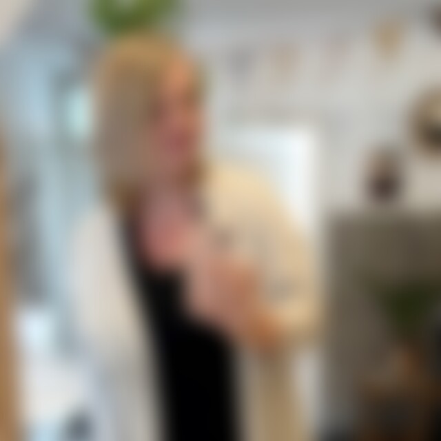Marlenchenleini (36) aus Esslingen