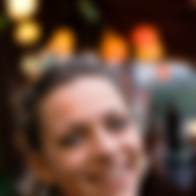 Renata111 (36) aus Frankfurt