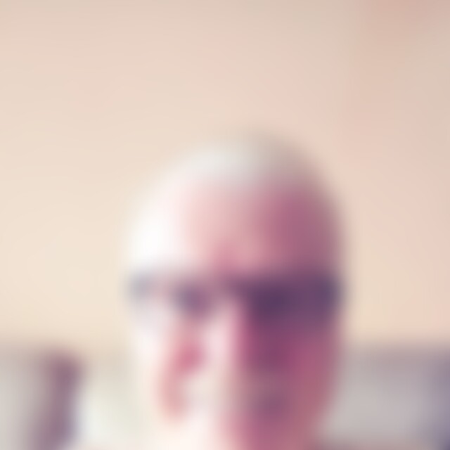 RaNeu (60) aus Essen