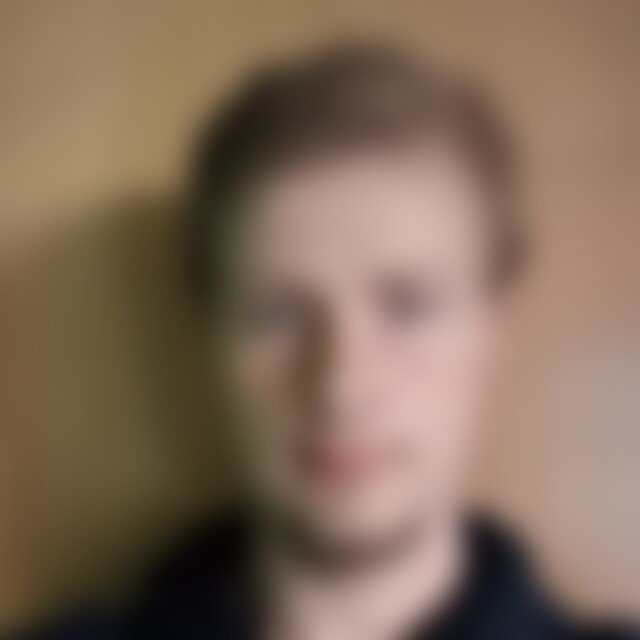 Lukas2410 (18) aus Hannover