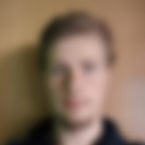 Lukas2410 (18) aus Hannover