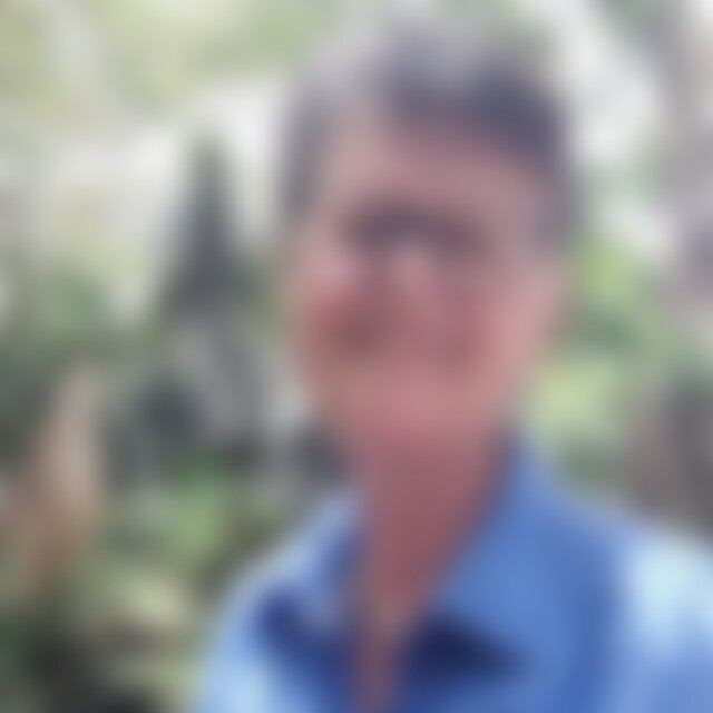 Ayenae (68) aus Lemgo