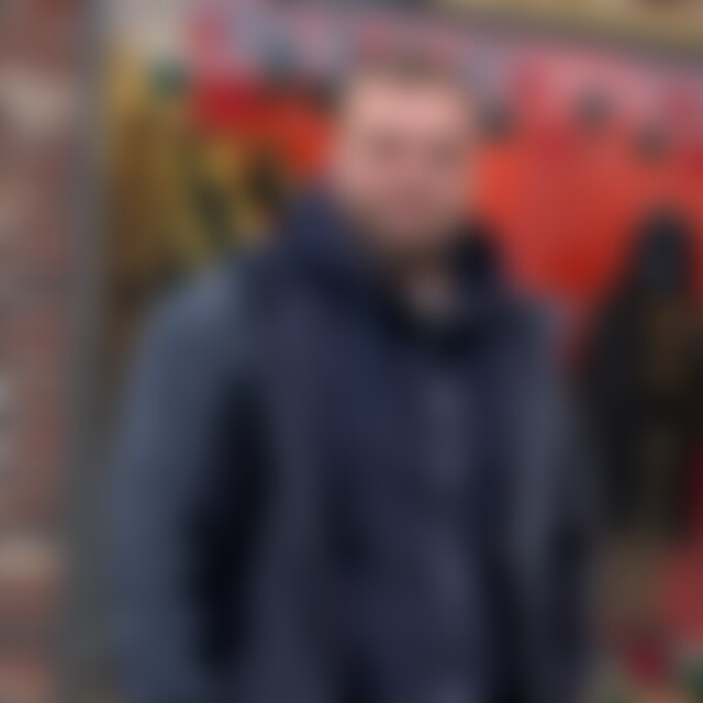 Viktor85 (40) aus Stansstad