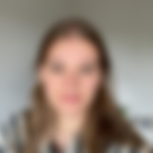 Loraaaa (23) aus berlin