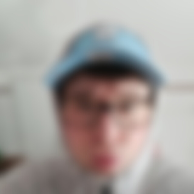 Linus12 (23) aus Roth