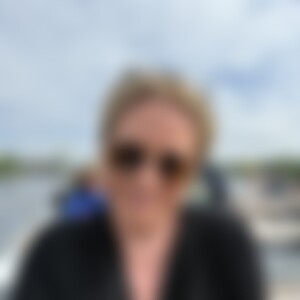 Karina320 (52) aus Berlin