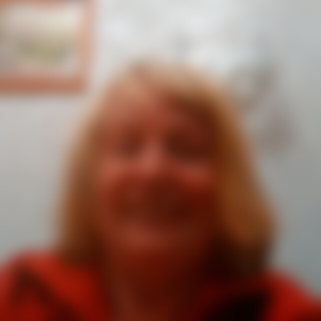 Eva123 (75) aus Potsdam