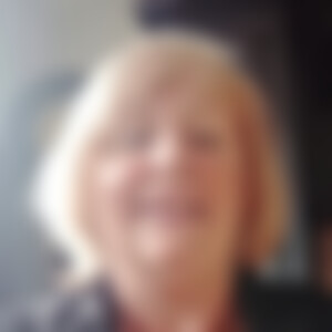 Eva123 (75) aus Potsdam