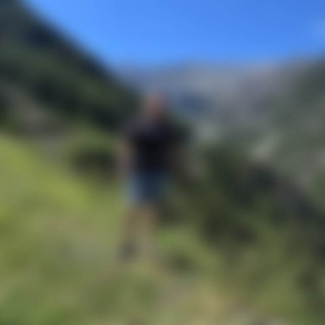 Florii (33) aus Winnenden