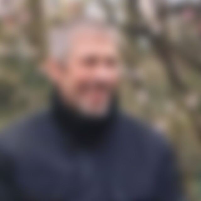 Stefan218 (69) aus Frankfurt am Main