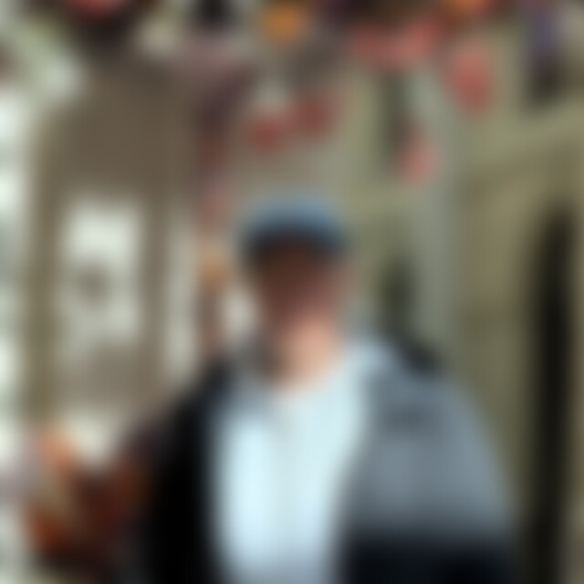 Authentisch (63) aus Köln