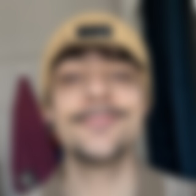 RobbyWo (30) aus Blomberg