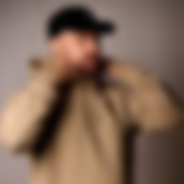 PierreX333 (32) aus Büren