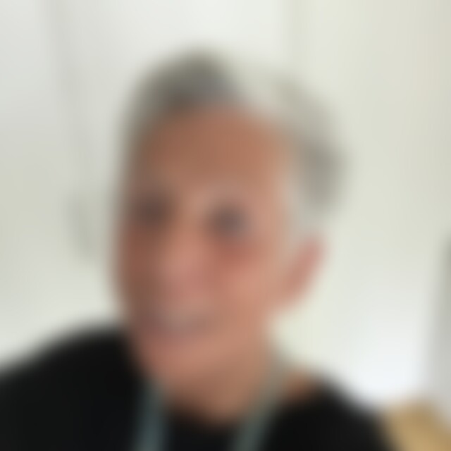 lico (75) aus Emmerich am Rhein