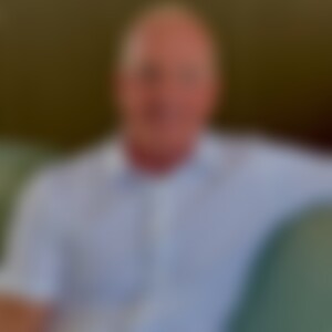 Adonis123 (60) aus Potsdam