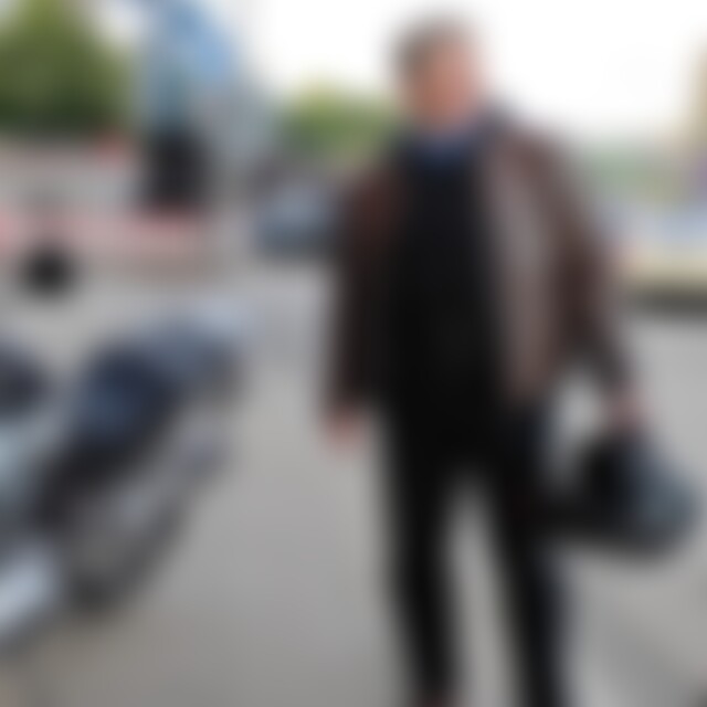 Kelte (68) aus Halstenbek