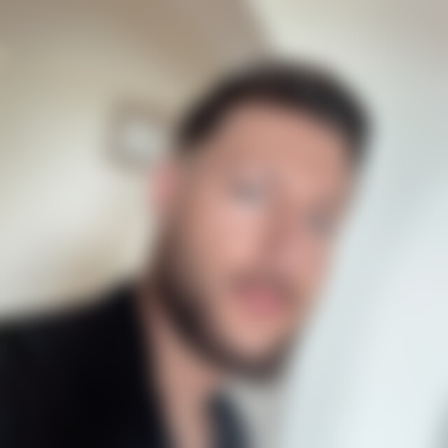 Giorgios2001 (24) aus Dortmund