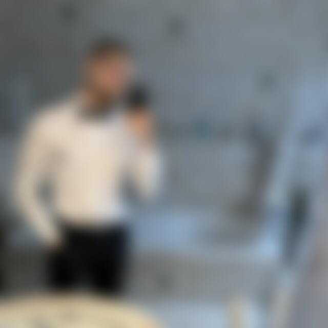 Enniii (25) aus Herrenberg