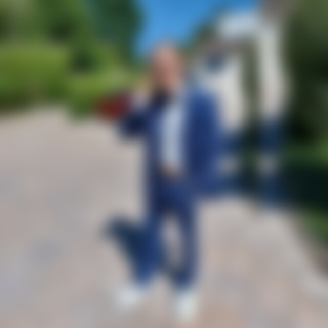 IVIario (28) aus Offenbach am Main