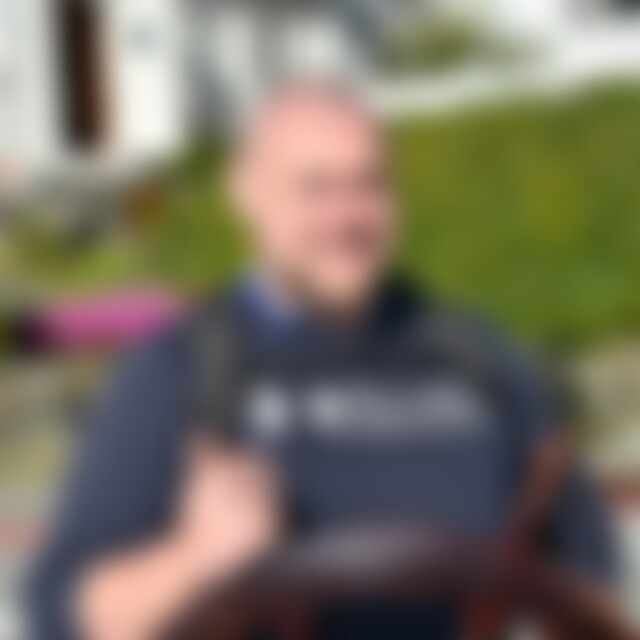 CoverUpChris (33) aus Ratingen